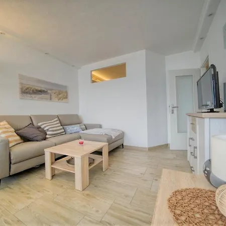 - Haus E, App 0e1003